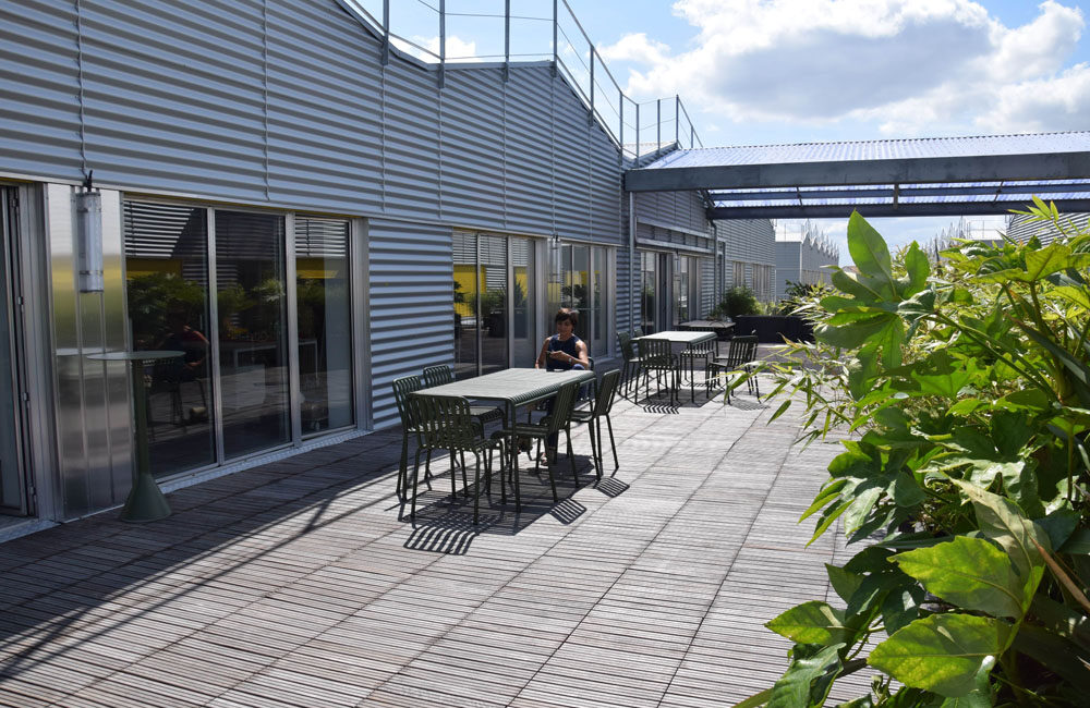 Aménagement extérieur bureaux Architecture intérieure Ergonomie